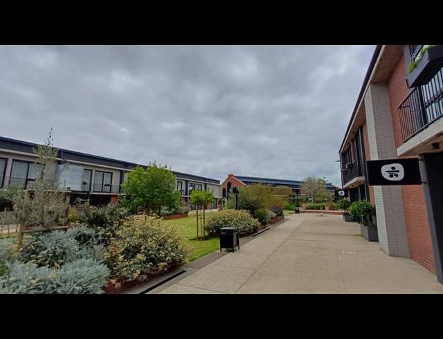 BUSINESS PROPERTY TO RENT IN ROOIHUISKRAAL NORTH